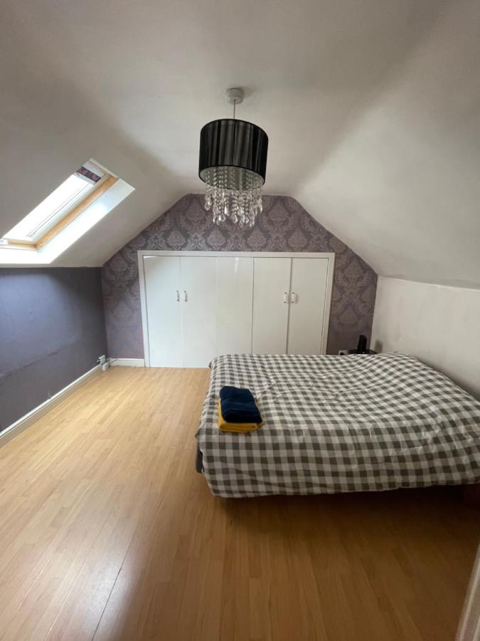 1 Bed Flat At Drum Street EDI Exteriér fotografie